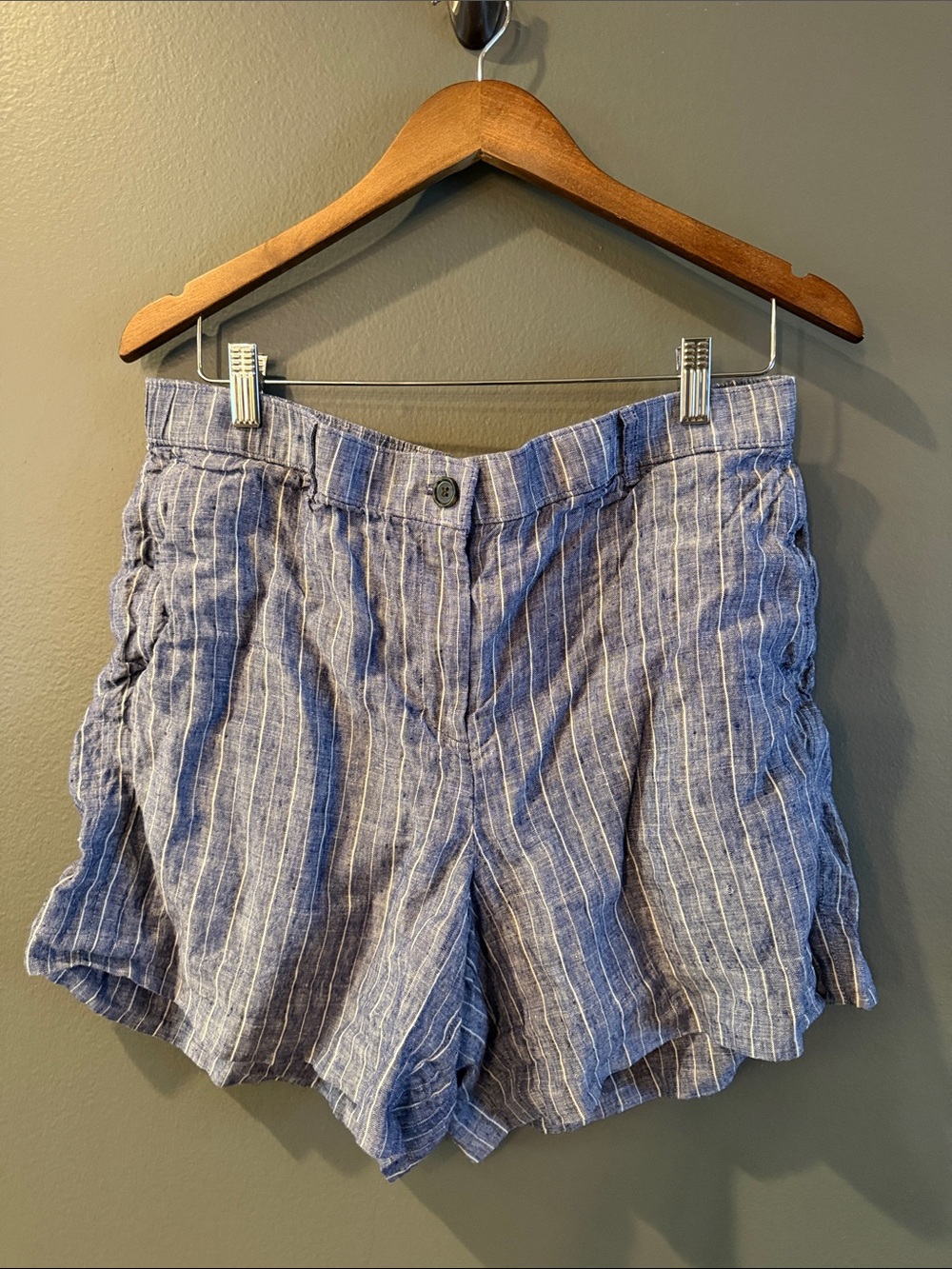 J. Crew Blue and White Striped Linen-Blend Shorts - Pinstriped